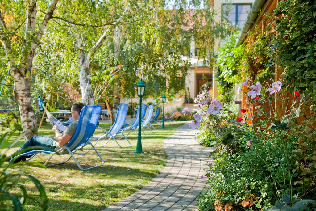 Pension Gartner Wallern im Burgenland Екстериор снимка